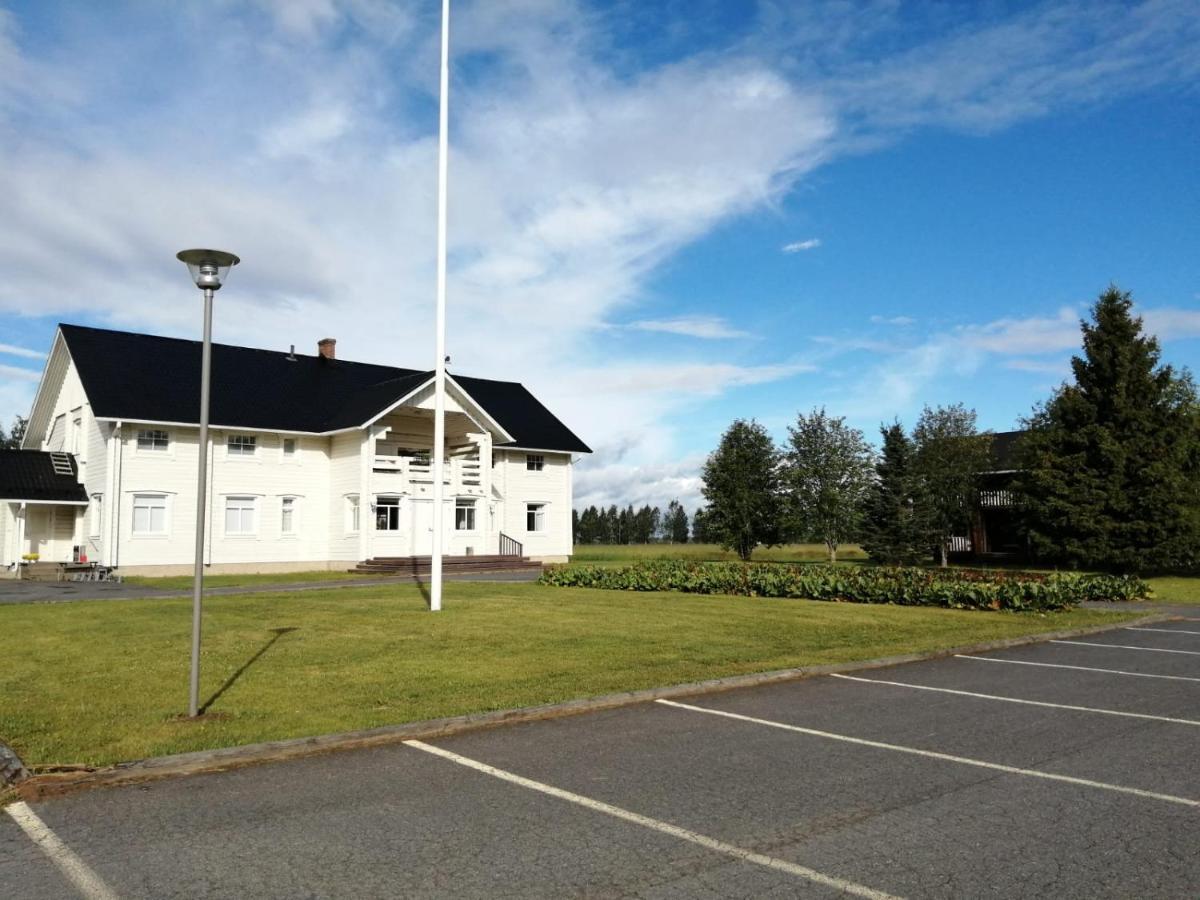 Hannuksen Piilopirtti Tornava Buitenkant foto